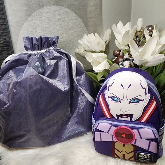 Asajj Ventress Loungefly Mini Backpack  new - Picture 2 of 9